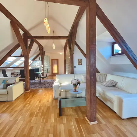 Basta & Wellness Apartment *