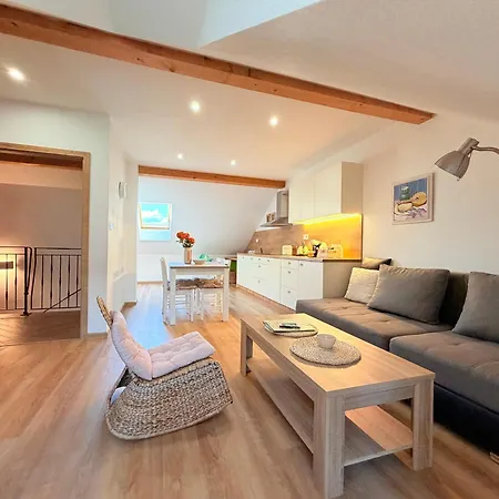 Basta & Wellness Apartament *